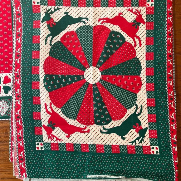 Lot Of Two Springs QUILT SQUARES Christmas Fabric 6536/6534 Cut & Sew 45"x35" - Picture 2 of 14